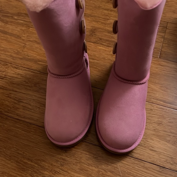 Ugg Bailey Button Triplet Boots Little Kids Style : 1962K PINK - Picture 8 of 10